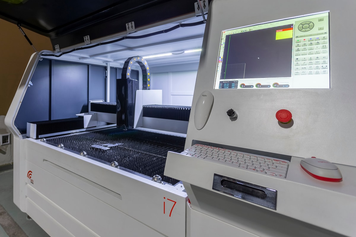 LogicAir's wire printing machine